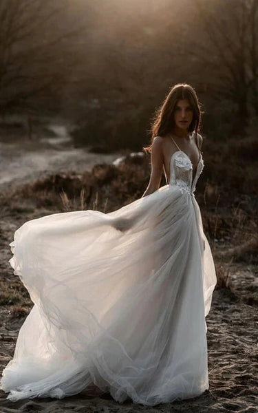 Sexy Spaghetti Plunged Tulle Flowy Summer  Country Wedding Dress