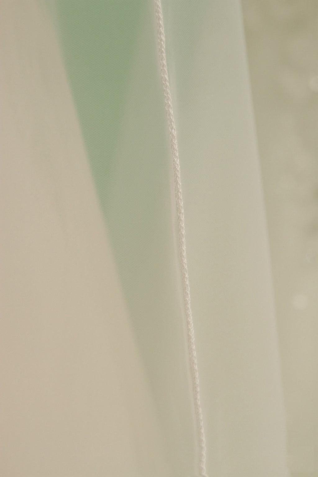 Housse à vêtements en tulle simple