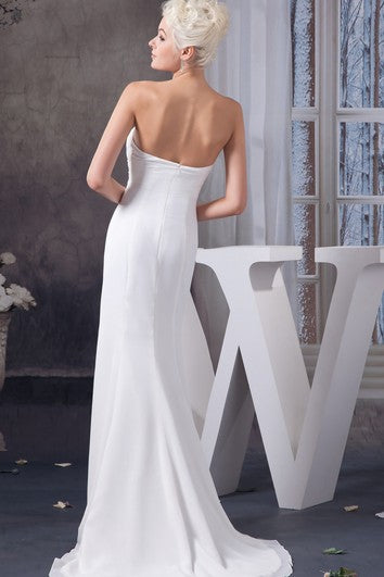 Trägerloser Etui-Bolero aus Chiffon und Kleid mit Spitze