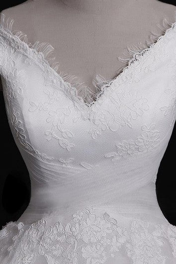 Abito da palla ad abito a V-Neck Lace-Up Back-up Abito in pizzo in pizzo