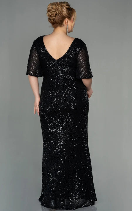 Empire-Kleid mit Schlitz vorne und Poet-Ärmeln, Rüschen und Übergröße für die Brautmutter