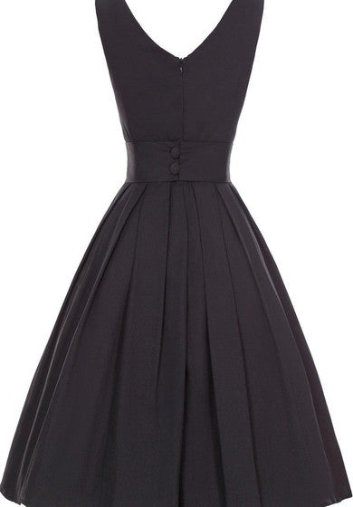 Sleeveless A-line Knee-length Dress With Pleats