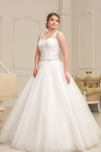 A-Line Maxi Sweetheart Sleeveless Lace-Up Organza Dress With Ruching And Beading