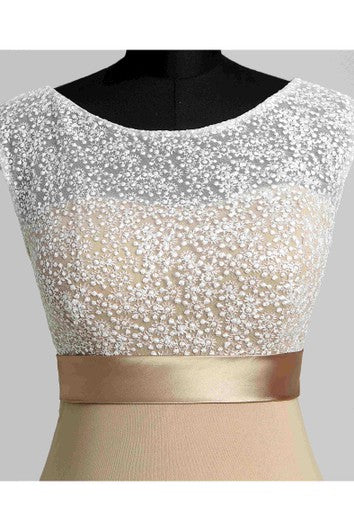 Robe de maternité en jersey à manches courtes et col bateau en dentelle