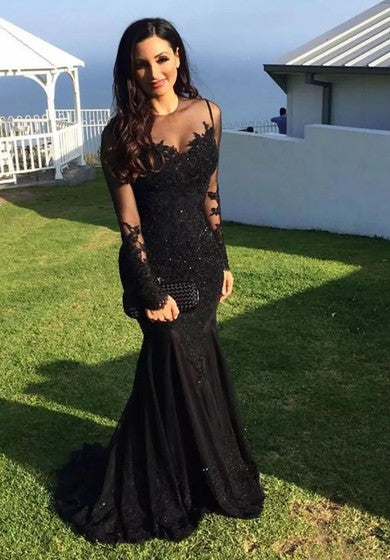 Robe de soirée sirène à col haut et longueur au sol avec traîne en brosse et manches longues en dentelle et fermeture éclair au dos