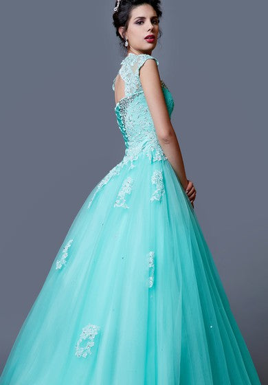 Šaty bez rukávů s krajkou a odnímatelným krytem klíčové dírky