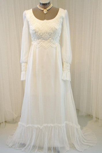 Dlouhý rukáv, šaty s výstřihem do lodičky z šifonu se zipem na zádech