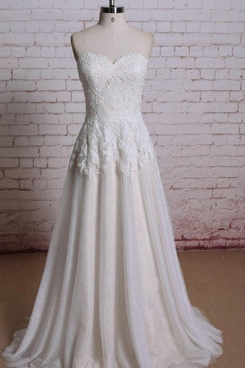 Sweetheart Lace and Tulle A-Line Dress With Pleated Skirt