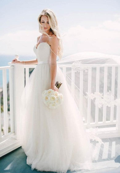 Ivory Tulle Destination Sweetheart Spaghetti Strap Wedding Dress