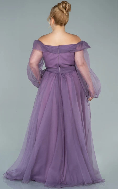 Schulterfreies, vorne geschlitztes Illusion-Kleid in Übergröße mit langen Ärmeln und Reißverschluss auf der Rückseite