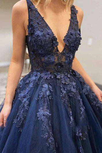 Tulle Floor-length Ball Gown Sleeveless Modern Prom Dress with Appliques and Beading