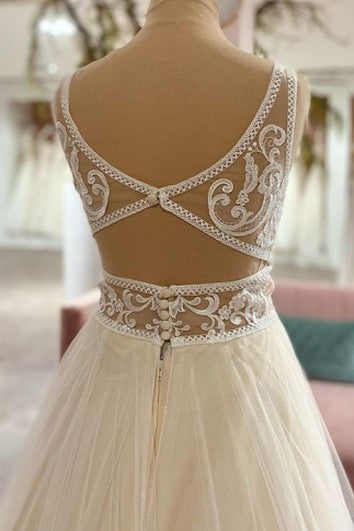 Elegantní A Linie Tylová Podlahová Délka Bez Rukávů Otevřená Záda Svatební Šaty s Appliqué