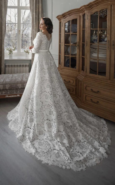 Vintage Sheer Lace V-neck Long Sleeve Plus Size Wedding Dress with Sweep Train