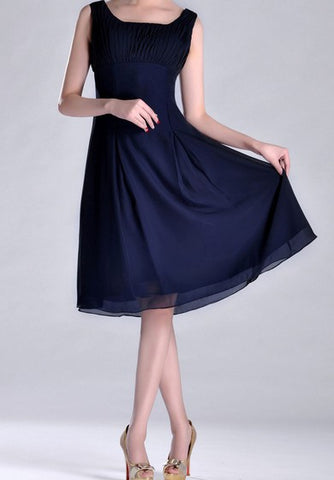 Scooped A-line Pleated Chiffon Knee-length Bridesmaid Dress