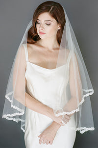 Fingertip Length Lace Applique Tulle Wedding Veil