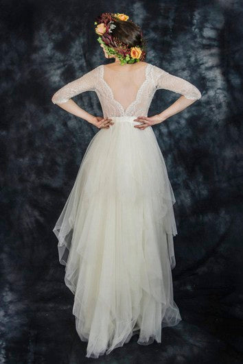 Robe vintage en tulle et dentelle à manches mi-longues et col en V avec nœud drapé
