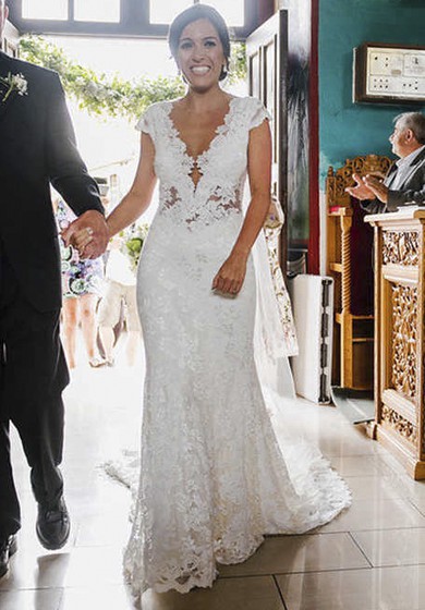 Ilusión Tulle Back Cap Manges Sexy Mermaid Lace Bridal Vestido con tren judicial