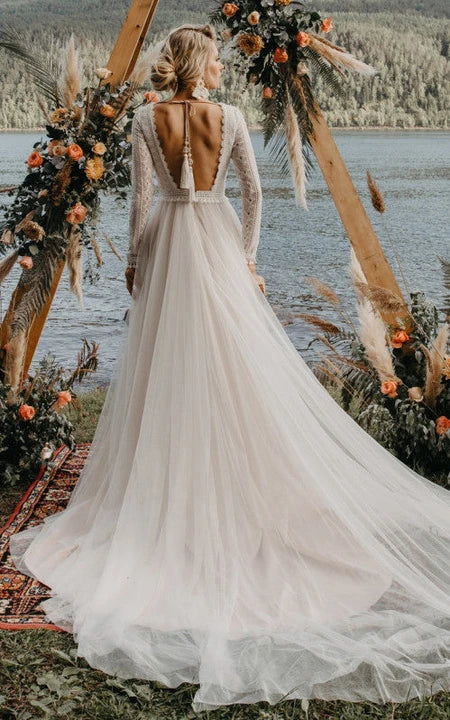 Boho | Vestido de boda a línea de encaje sin espalda y manga A-line