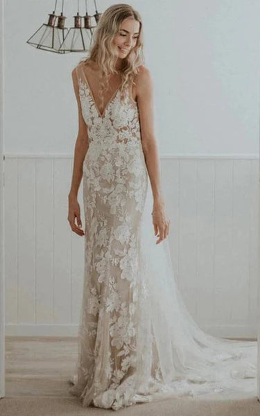 Robe de mariée champêtre en dentelle sans manches à col en V