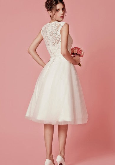 Vestido aristocrático de té de cuello con cuello con cuello con cuello con encaje