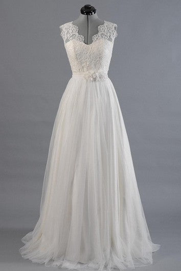 Tulle A-Line Sleeveless Dress With Scalloped-Edge Neckline and Lace Bodice