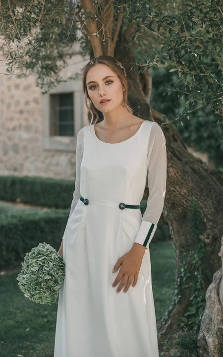 Simple Empire Illusion Vestido de boda de vaina de gasa de manga larga con tren de barrido y espalda