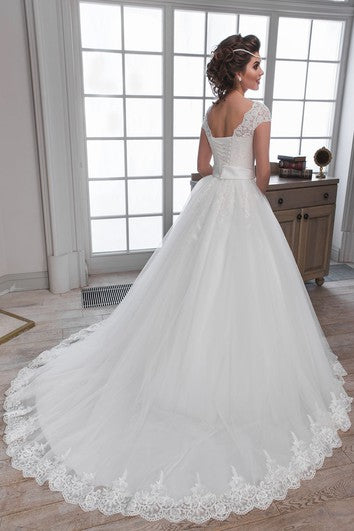 Ball Gown Floor-Length Scoop Cap-Sleeve Corset-Back Tulle Lace Dress