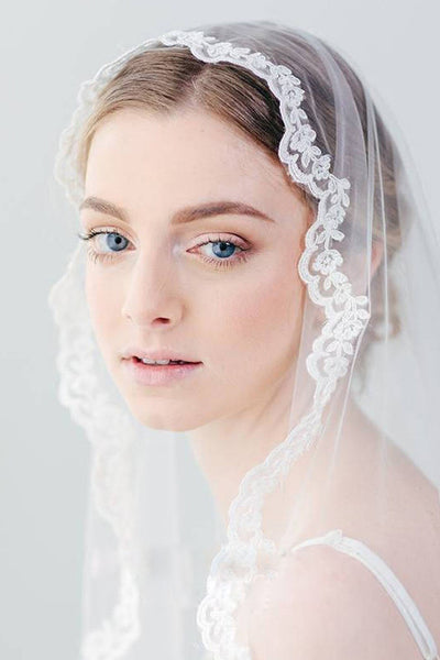 Ethereal Soft Tulle Wedding Veil with Lace Applique