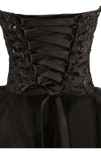 Šaty Sweetheart áčkového střihu s korzetem z krajky zdobené flitry