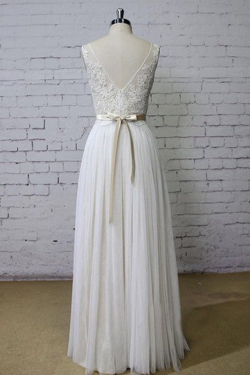 Scoop Neck A-Line Tulle and Lace Dress With Pleats and Satin Sash