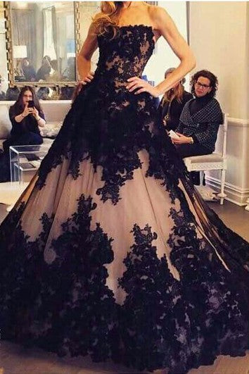 Elegantní večerní šaty s krajkovými aplikacemi, balónová sukně, bez ramínek a bez rukávů