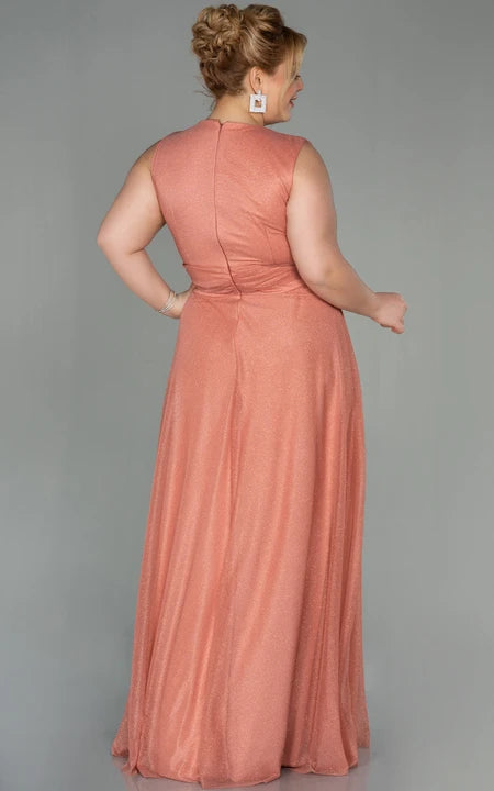 Šaty večerní plus size s flitry, výstřihem do V, rozparkem vpředu a básnickými rukávy