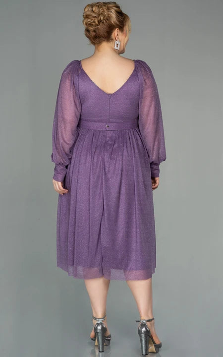 Lässiges, langärmliges, überkreuztes Empire-Kleid in Wadenlänge mit V-Ausschnitt und V-Ausschnitt in Übergröße