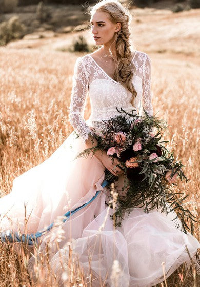 Krajkový tylový svatební šaty s vlečkou a 3/4 rukávy, elegantní model s stuhou