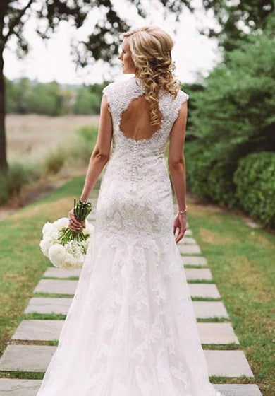 Elegant Lace Appliques Wedding Dress With Key Hole Zipper Button Back