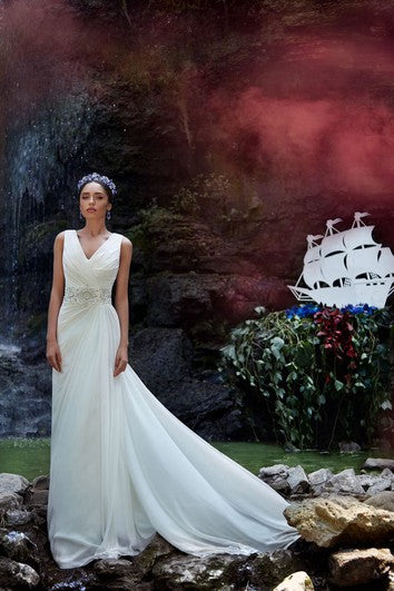 Šaty A-linie s dlouhým výstřihem do V, bez rukávů, se zipem, z šifonu s korálkováním a řasením