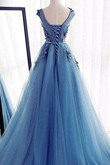 Robe trapèze en tulle et dentelle avec manches courtes et corset à lacets dans le dos
