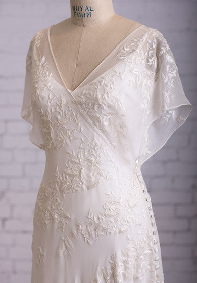 Vintage Inspire Lace 1920s Retro Casual V-Neck Sheath Flutter Butterfly Sleeves Wedding Dress