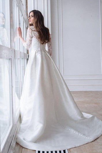 Scoop-Neck Lace 3/4 Length Sleeve A-Line Satin Wedding Dress With Corset Back