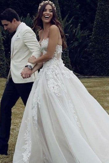 Lace Tulle Court Train Ball Gown Sleeveless Modern Wedding Dress with Appliques