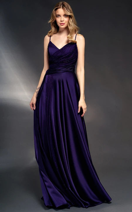 Spaghetti party šaty bez rukávů s bočními řasenými detaily a korálkovou výšivkou, formální pouzdrové šaty