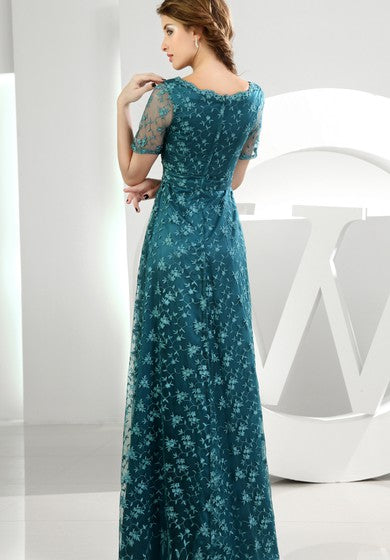 Vyšívané dlouhé šaty s krátkým rukávem a průhledným topem