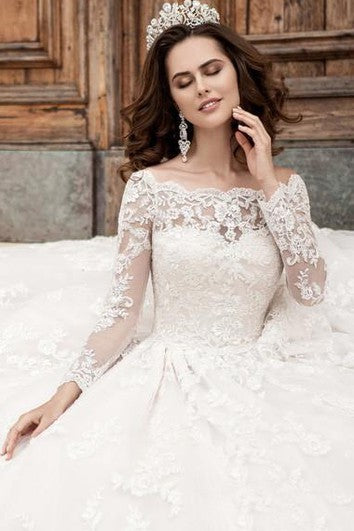 A-Line Mini Off-The-Shoulder Long Sleeve Bell Pleats Beading Appliques Court Train Button Lace Dress