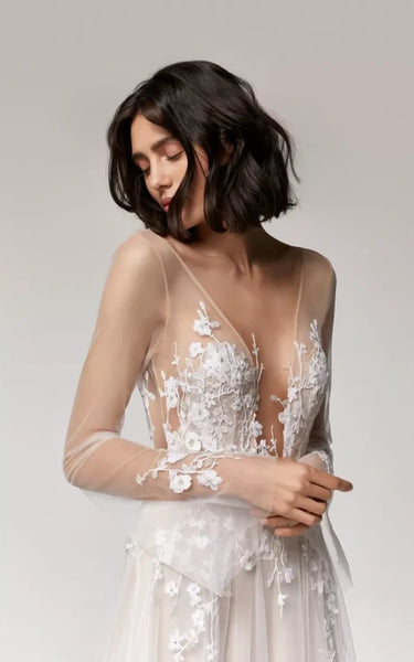 Flowy Ethereal Tulle Illusion A-line Wedding Dress with Applique