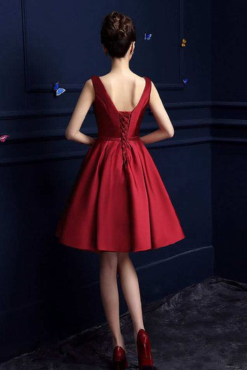 Sleeveless Bateau Neck Pleated Knee Length Satin Dress