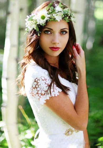 Paese vintage modesto abito da sposa in pizzo bohémien a maniche corte con cintura di perline