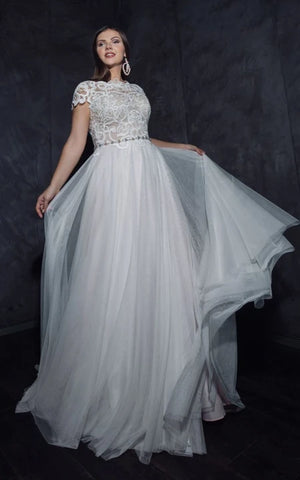 Cap-sleeve Plus Size Pleated A-line Tulle Wedding Dress and Lace Top