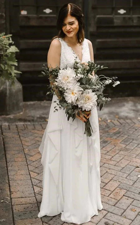 Neformální bezrukávové splývavé šifónové svatební šaty s mašlí