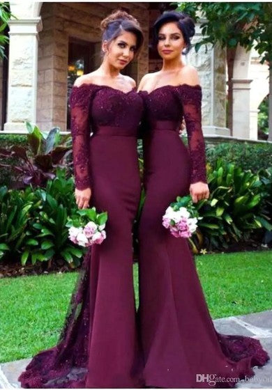 Robe sirène longue au sol, épaules dénudées, manches longues, perles et paillettes