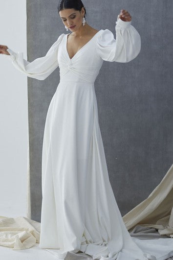 A Line Sexy V-neck Wedding Dress with Pockets and Train